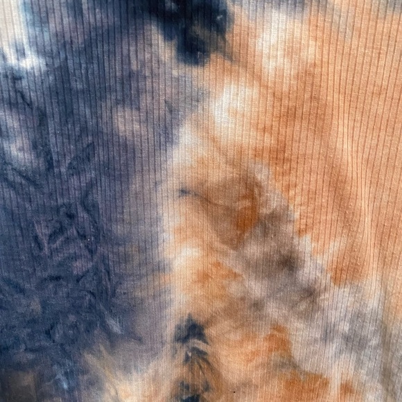 Socialite Tie Dye Pullover - Picture 6 of 6